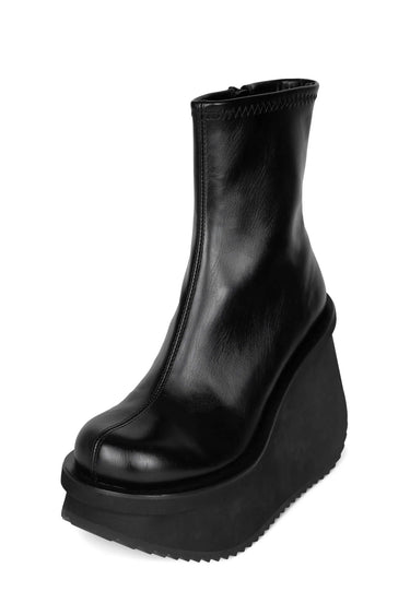 CONSTRUCTS BOOT IN BLACK