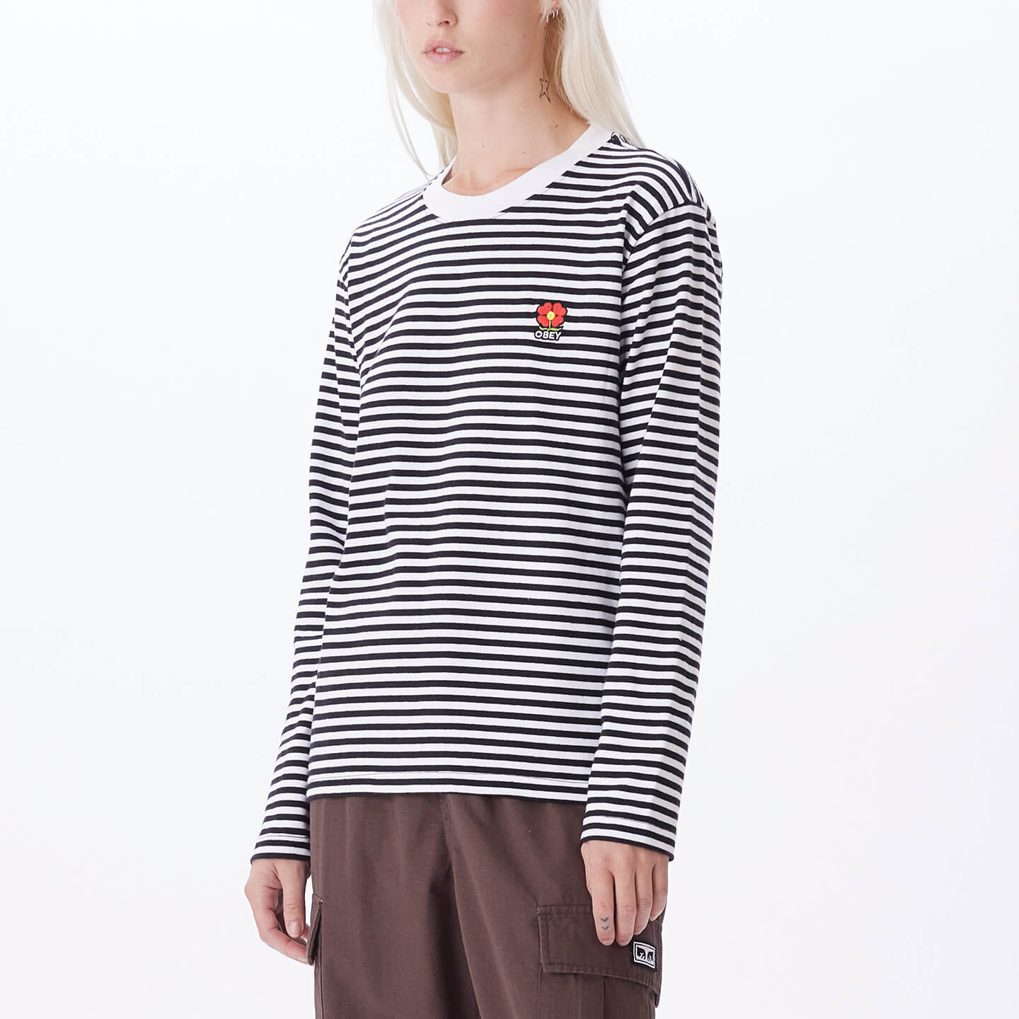 231030122    OBEY ROMELIA TEE BLK