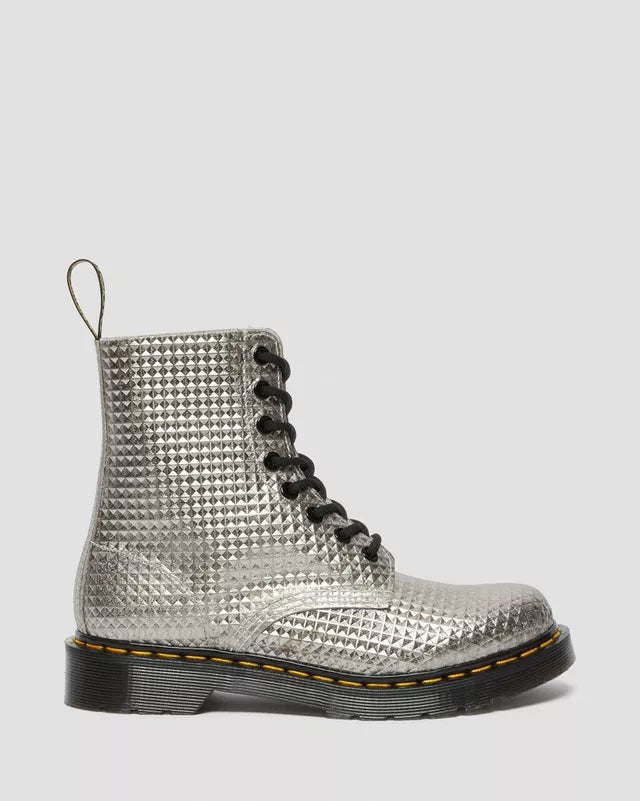 1460 BOOT SILVER STUDDED