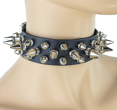 3 ROW SPIKE CHOKER