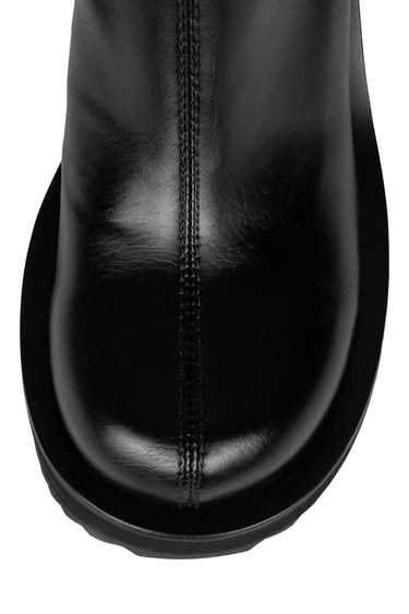 CONSTRUCTS BOOT IN BLACK
