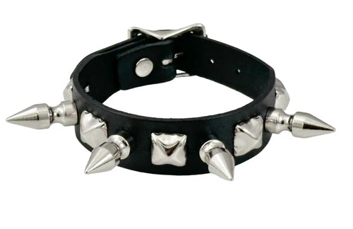 SPIKE/STUD BRACELET