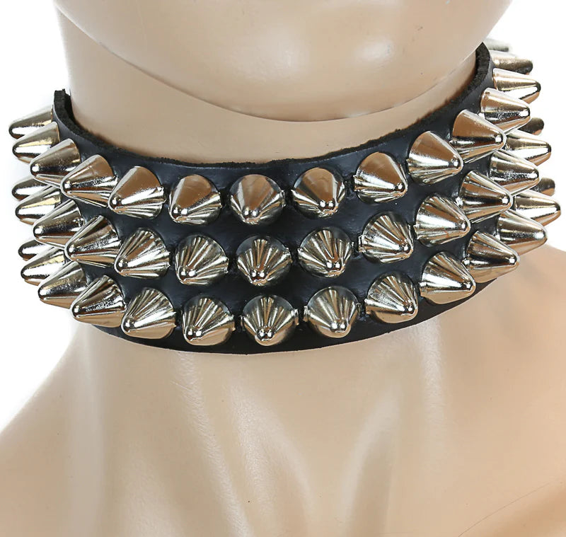3 ROW CONE STUD CHOKER