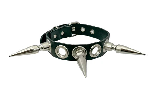 SPIKE AND RIVET CHOKER