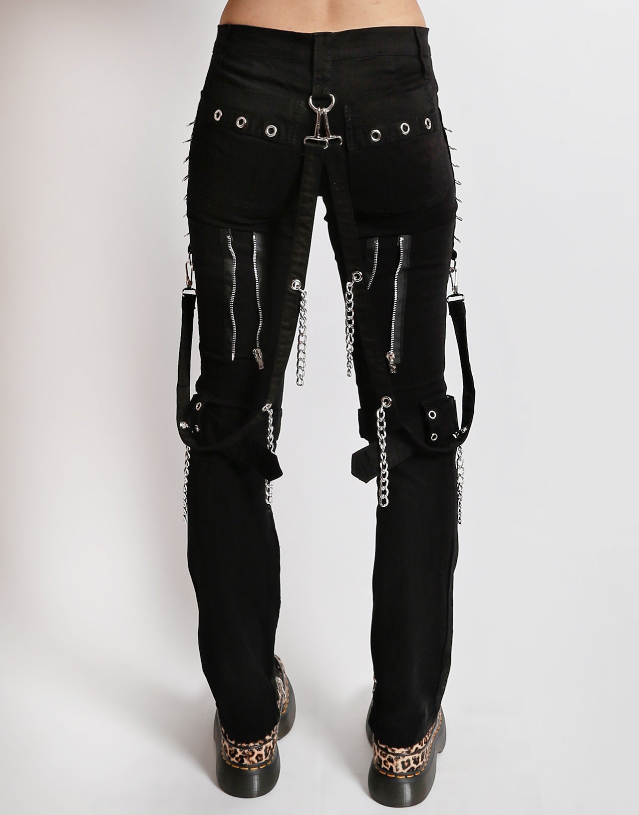 STUDDED BONDAGE PANT – trashandvaudeville