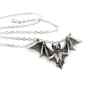 STRYGIA NECKLACE