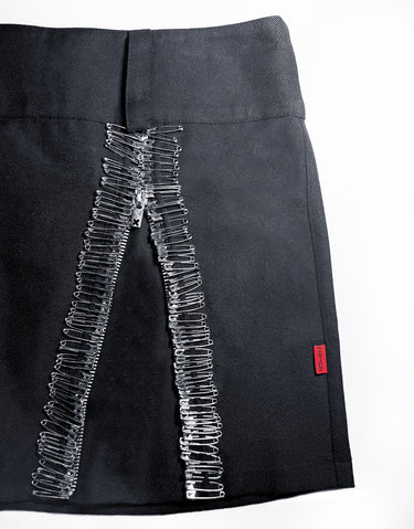 SAFETY PIN PUNK SKIRT BLACK