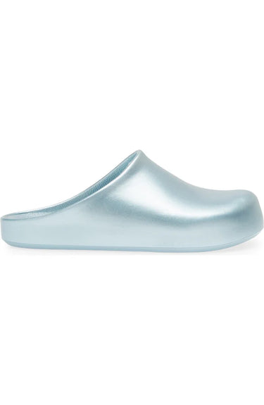 UNCLOGGED LIGHT BLUE CLOGS