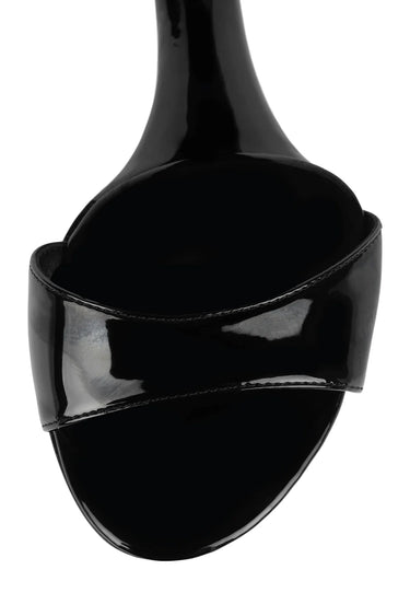 SO-DOWN BLACK WEDGE
