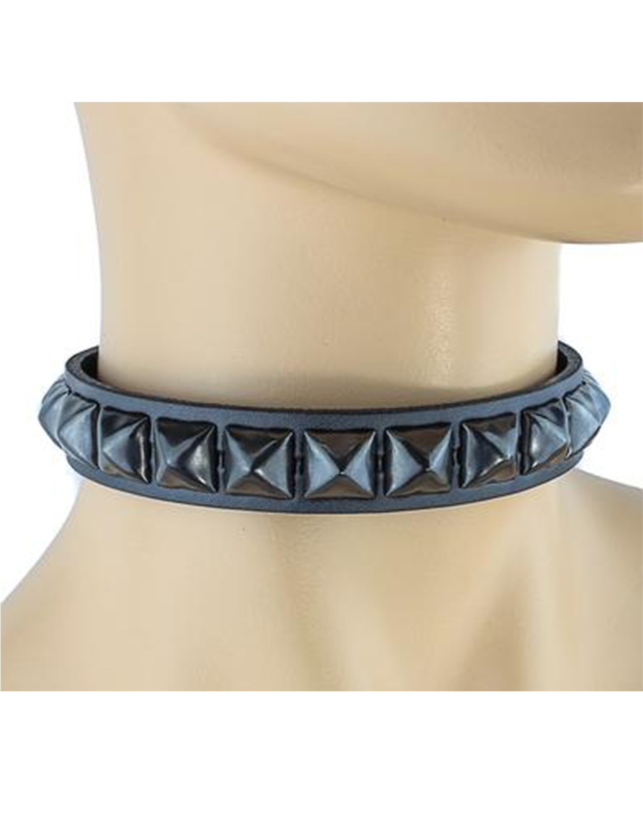 Choker 3/4' With Pyramid